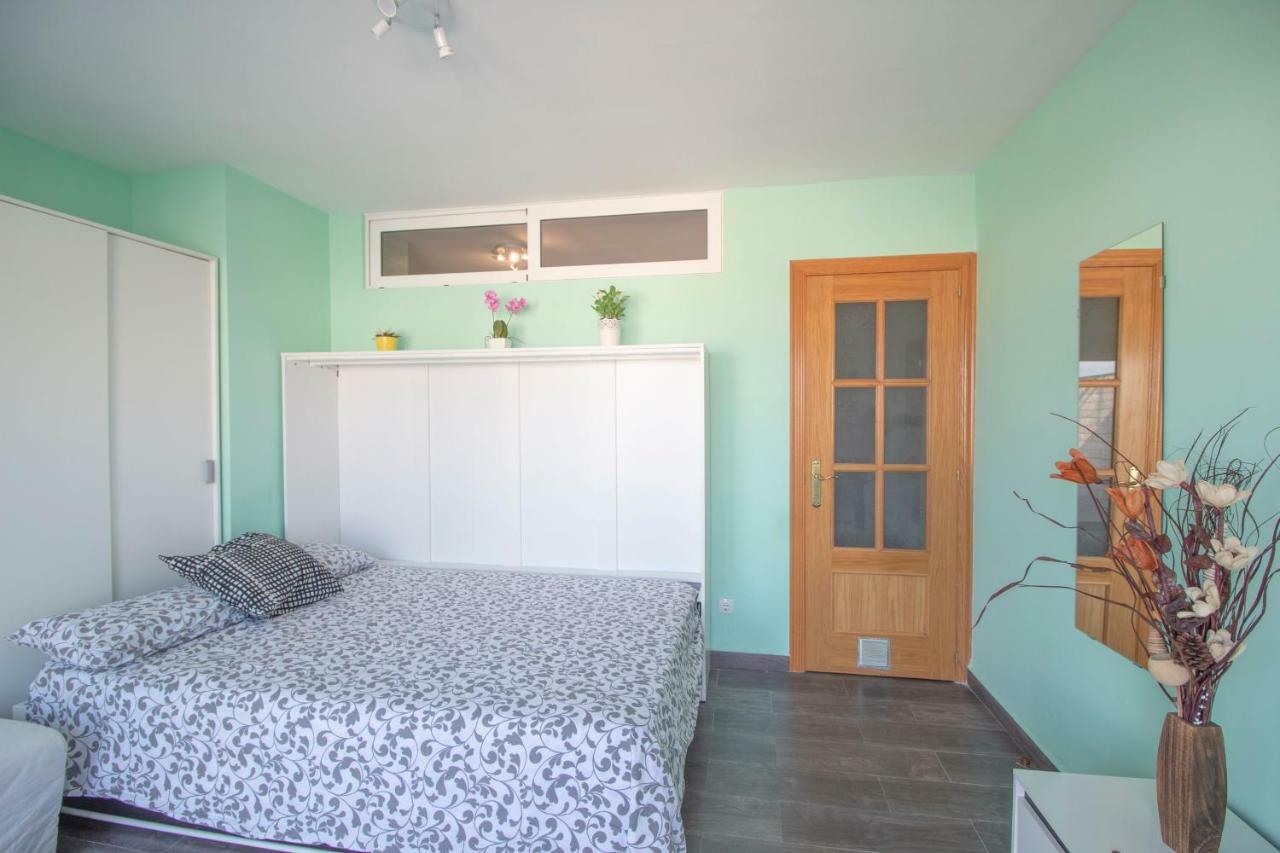 Calella Studio Luaran gambar